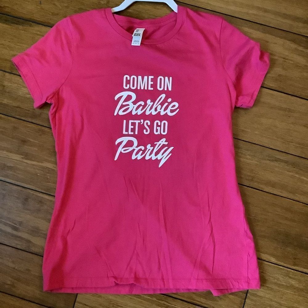 ‎Barbie Malibu Pink T-shirt
